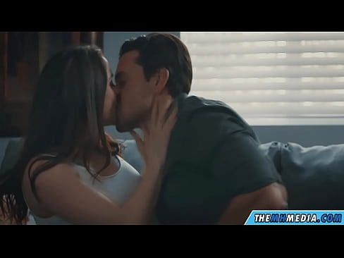 ❤️ Sexu erromantikoa ama busti on batekin Izorratu bideoa  gugan ❌